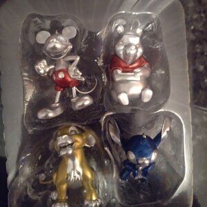 2023 Disney Hallmark 100 years of wonder ornament set